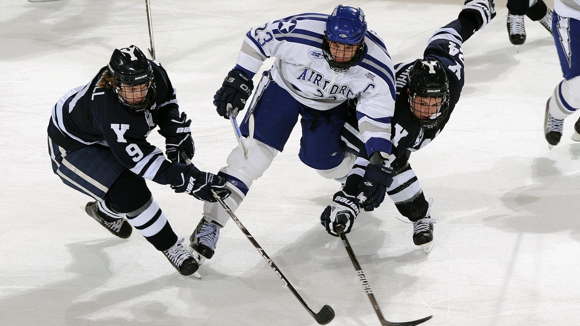 德甲球队高强度对抗中体能衰减与失误关联研究,德甲身体对抗强吗